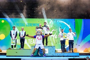 mix podium  dsc1206 copia simone ferraro ph